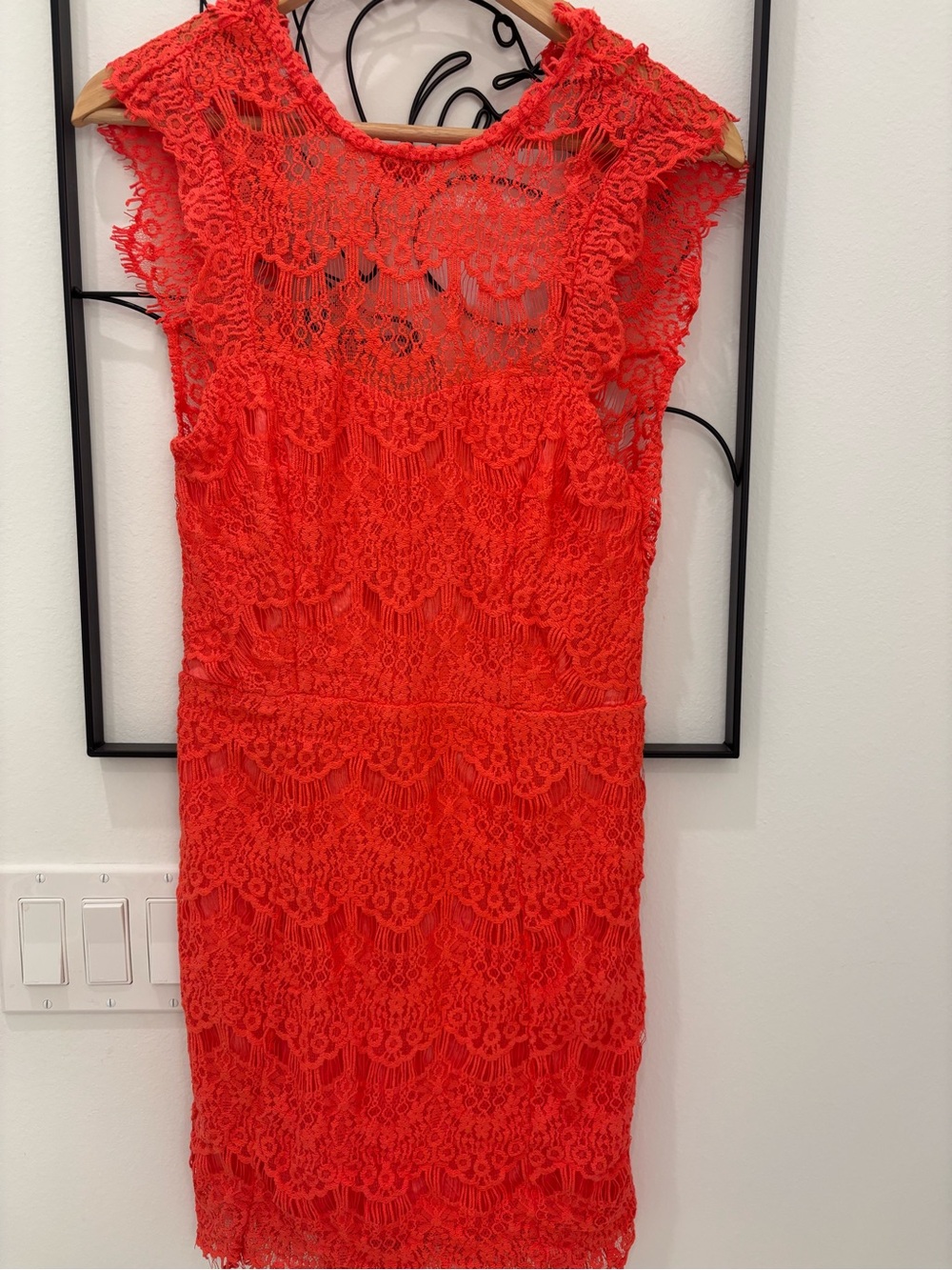 Red Lace Cap-Sleeve Sheath Dress